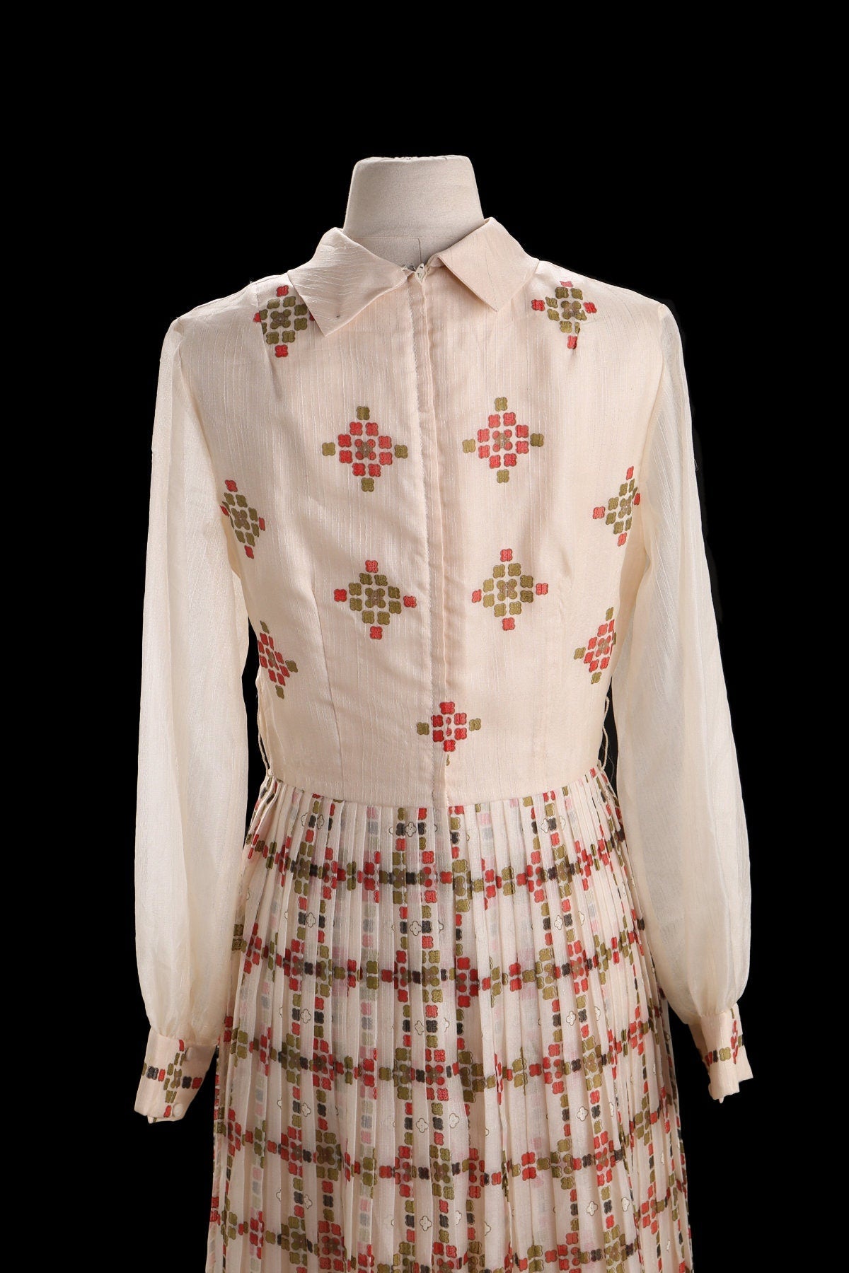 Vintage Hawaiian Dress with Geometric Pattern Print by Alfred Shaheen