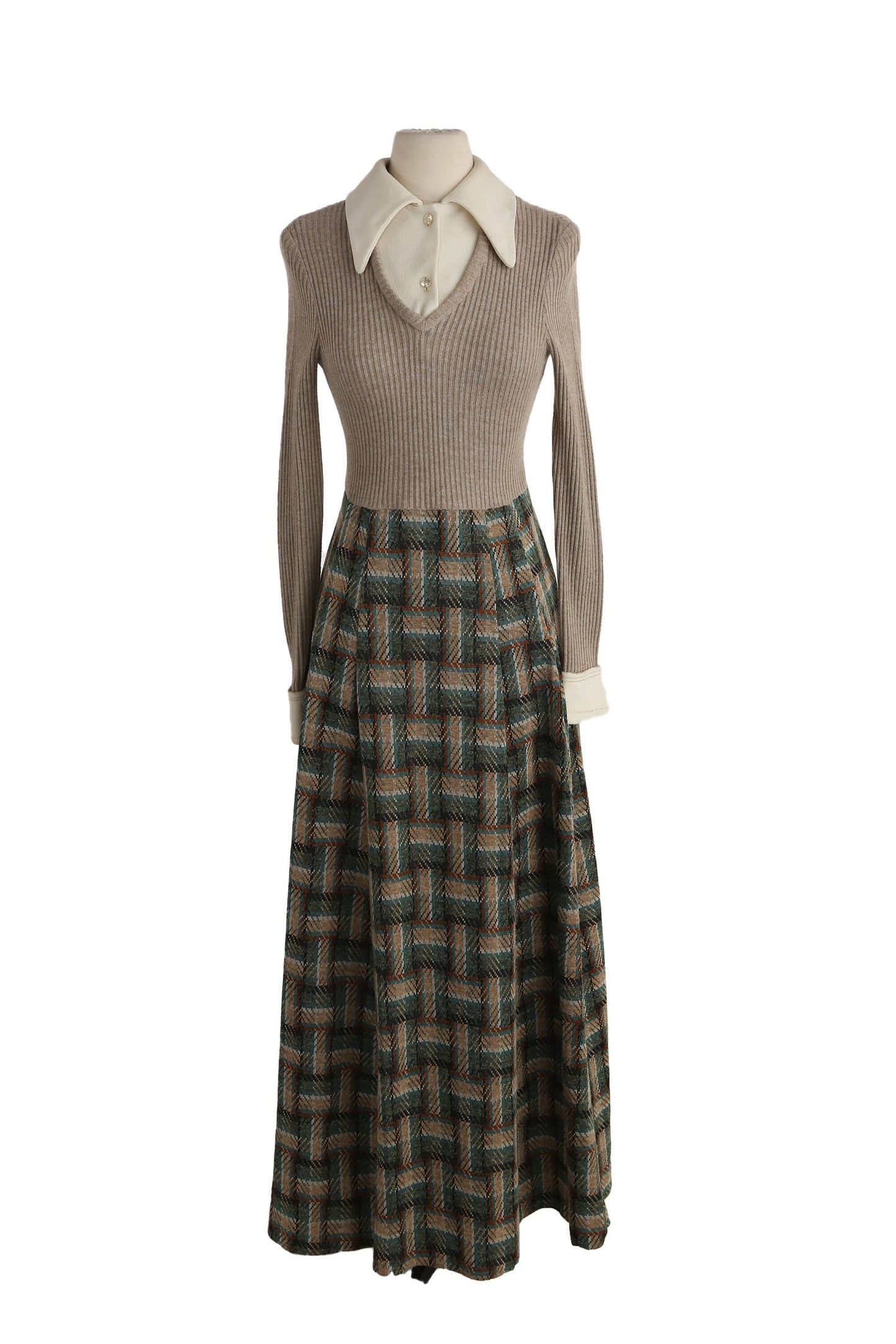 1970s Dress / Long Sleeve / Plaid Skirt / Collared