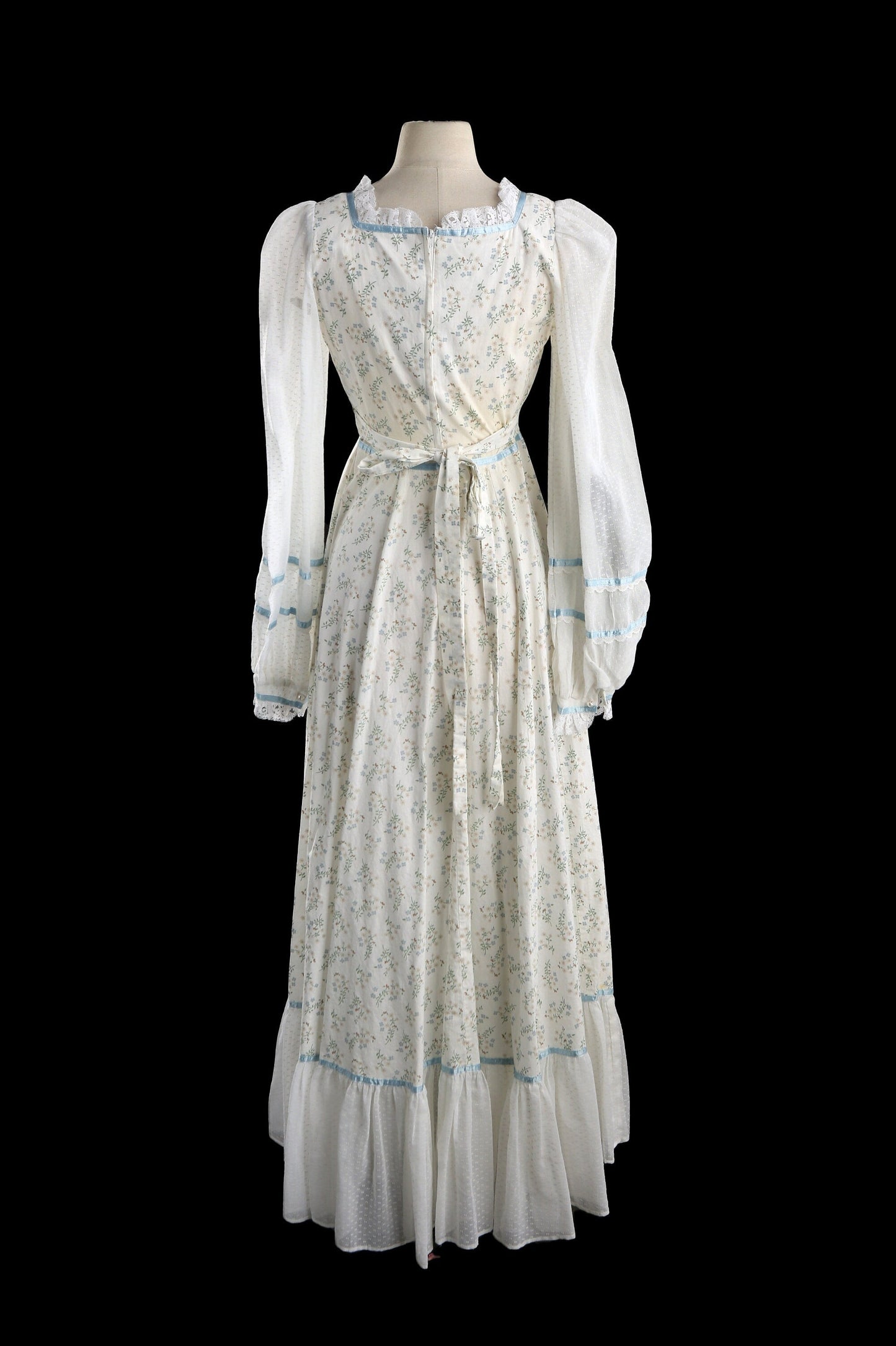 Vintage Prairie Dress / Long Sleeve / Floral Print