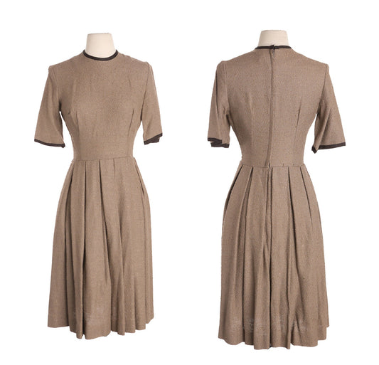 1950s Dress / Brown / Casual / Short Sleeve / Pleated Bottom