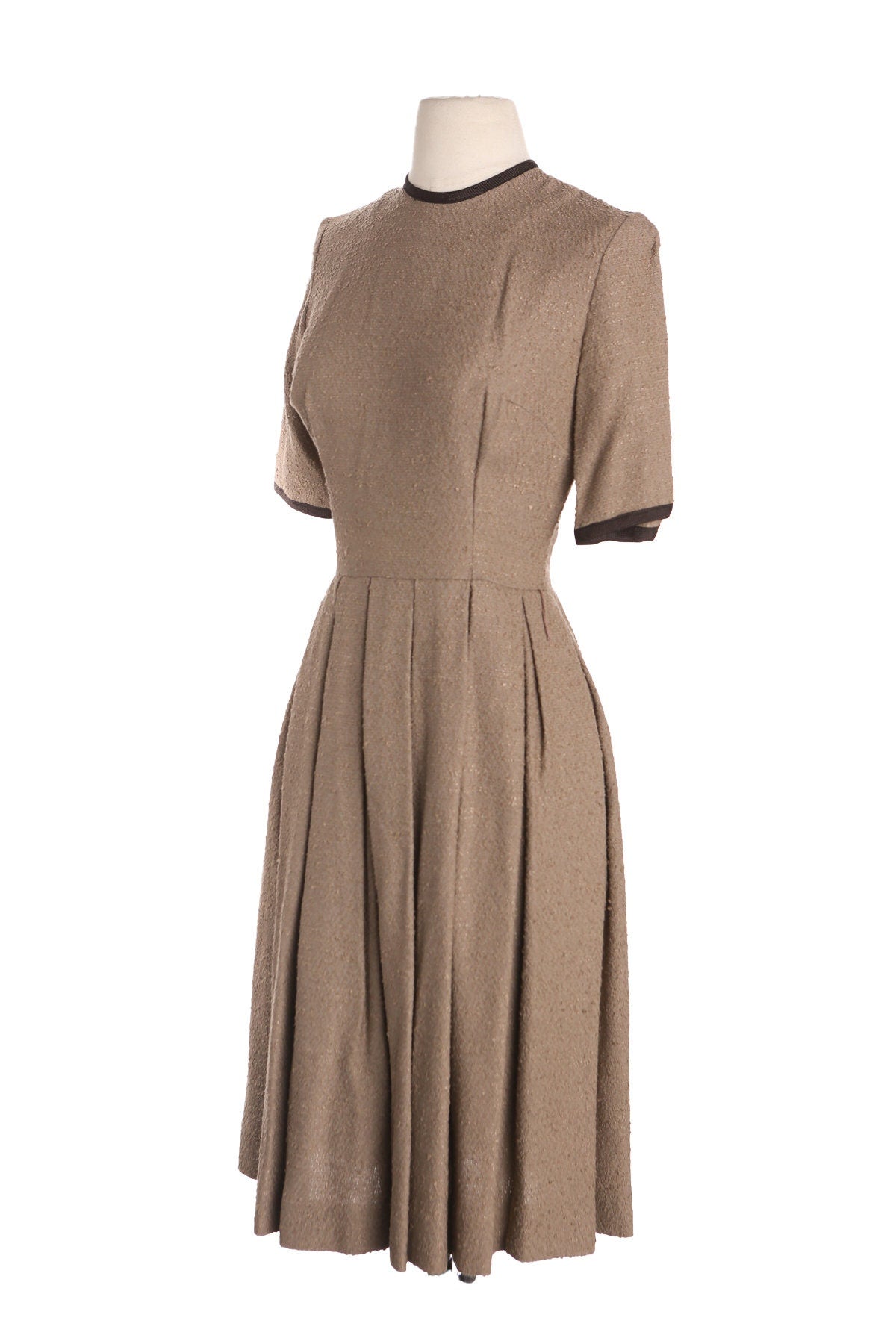 1950s Dress / Brown / Casual / Short Sleeve / Pleated Bottom