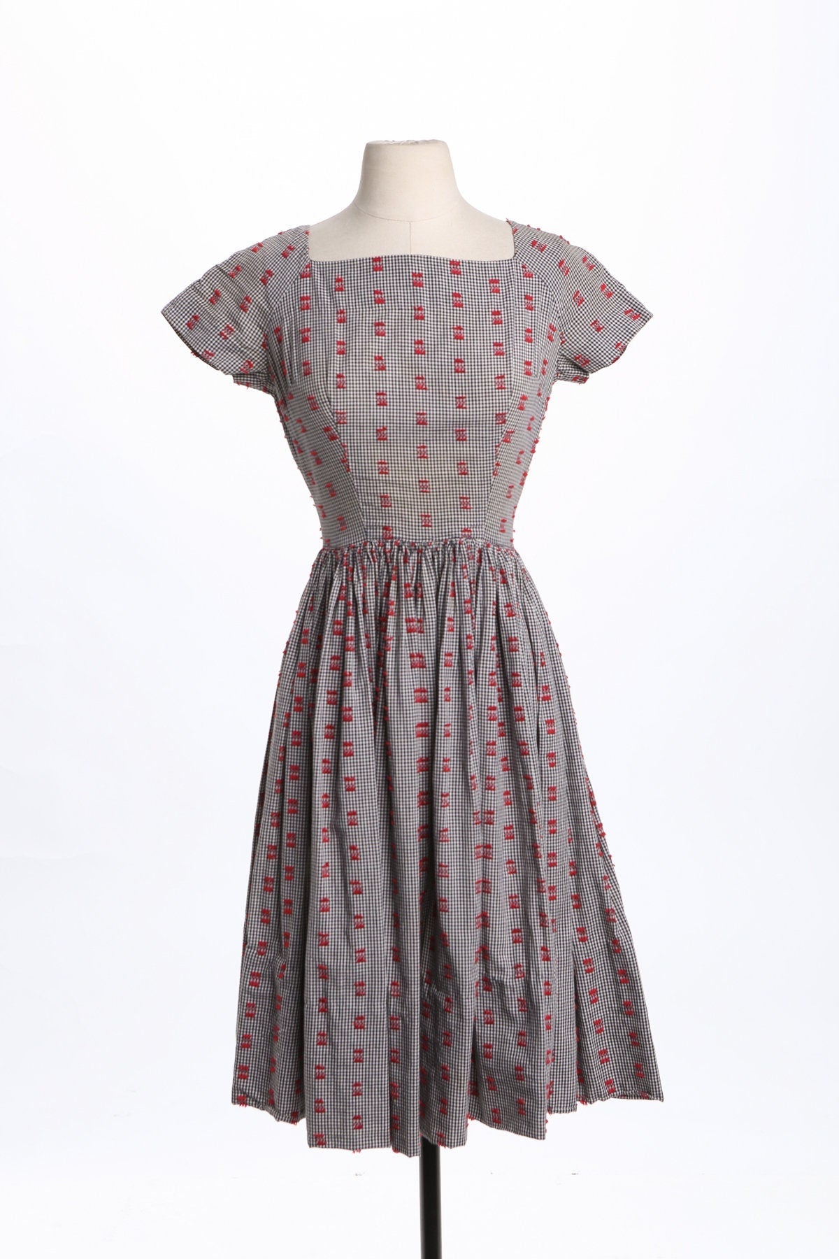 1950's Dress / Plaid Pattern / Red Embroidered Designs