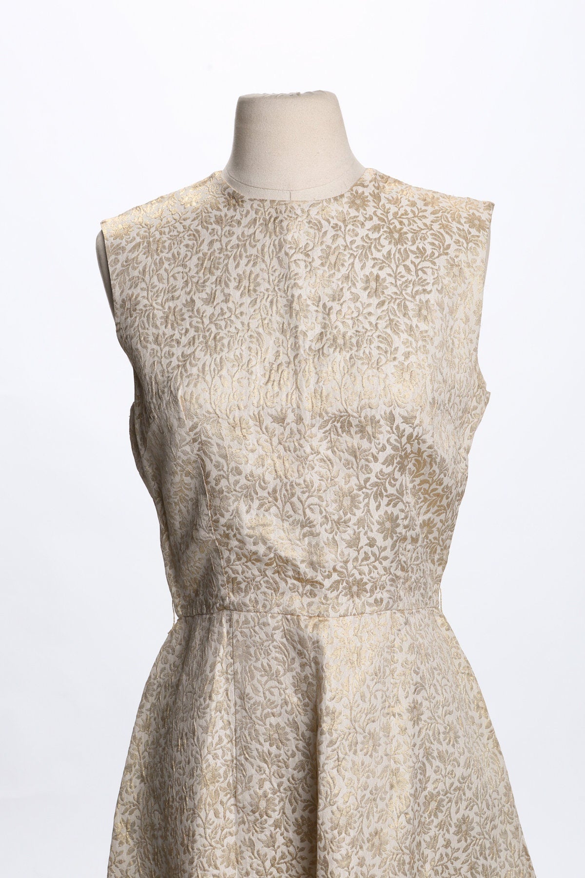 1950s Evening Dress / Sleeveless / Silver Metallic Fabric