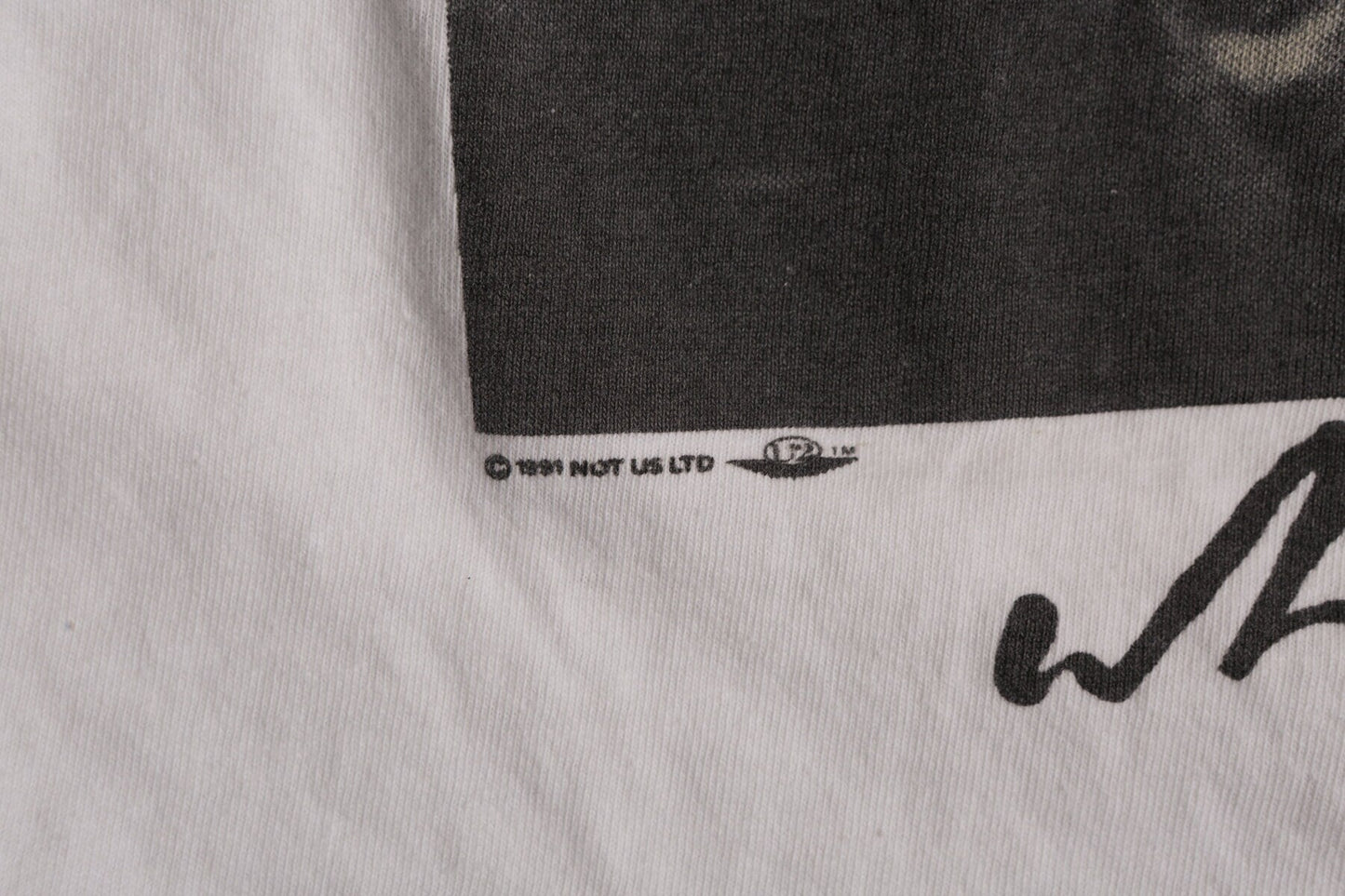 U2 Graphic T-shirt - Smell the Flowers - Ride your car