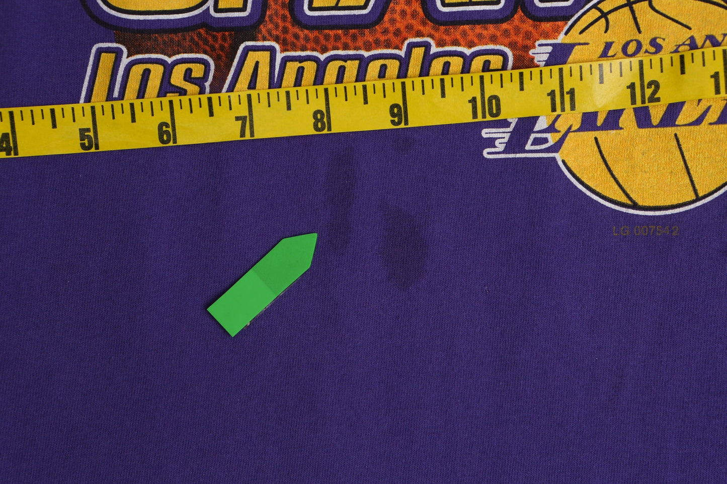 Los Angeles Lakers 2000 Champions Graphic T-shirt