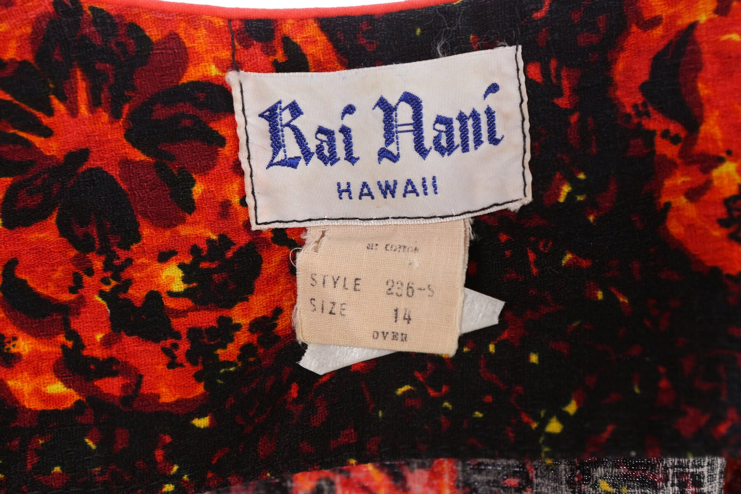 Vintage Hawaiian Dress - Orange Flora Print Details - Era 60's 70's