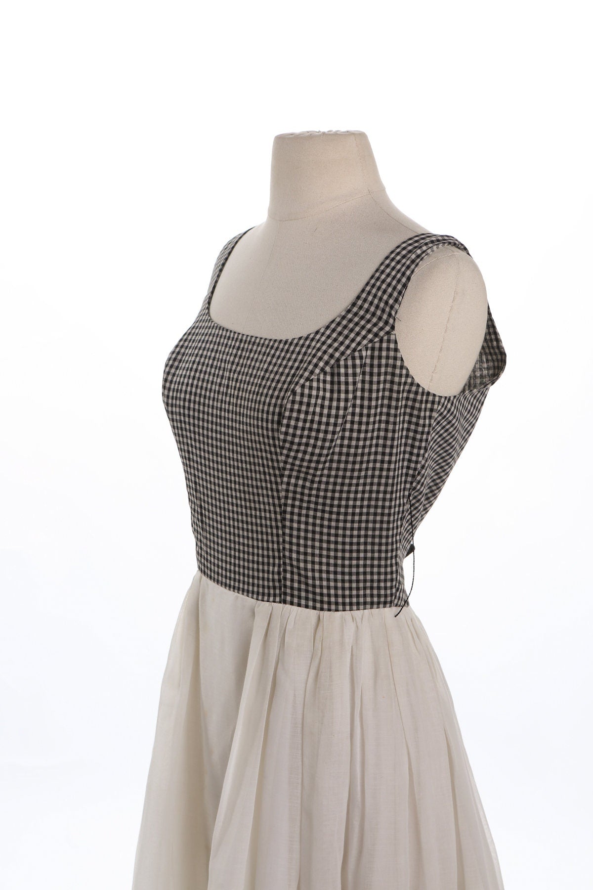 Vintage Women White and Black Plaid Summer Dress - Era 50's - 60's