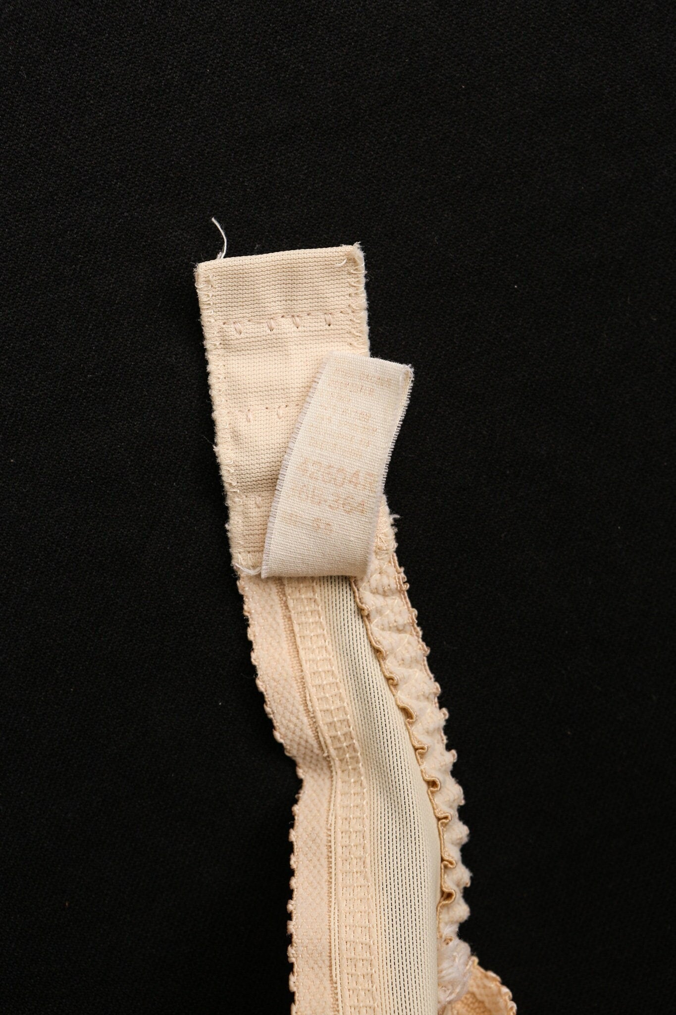 Vintage bralette lace off white yellow women 70's 50's lingeries bra