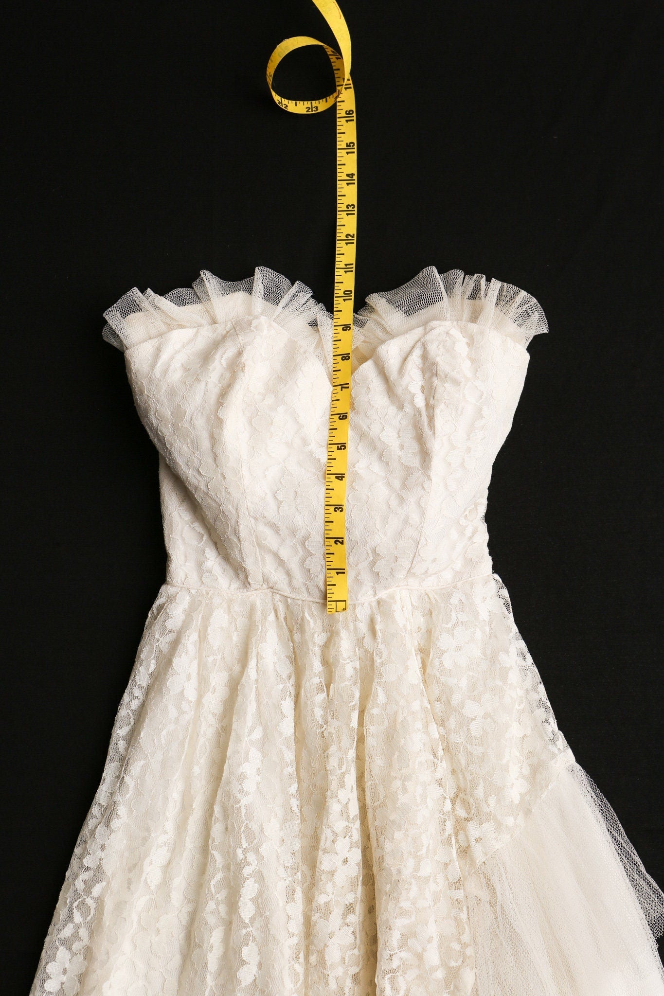 Vintage wedding 50's white lace dress sleeveless strapless