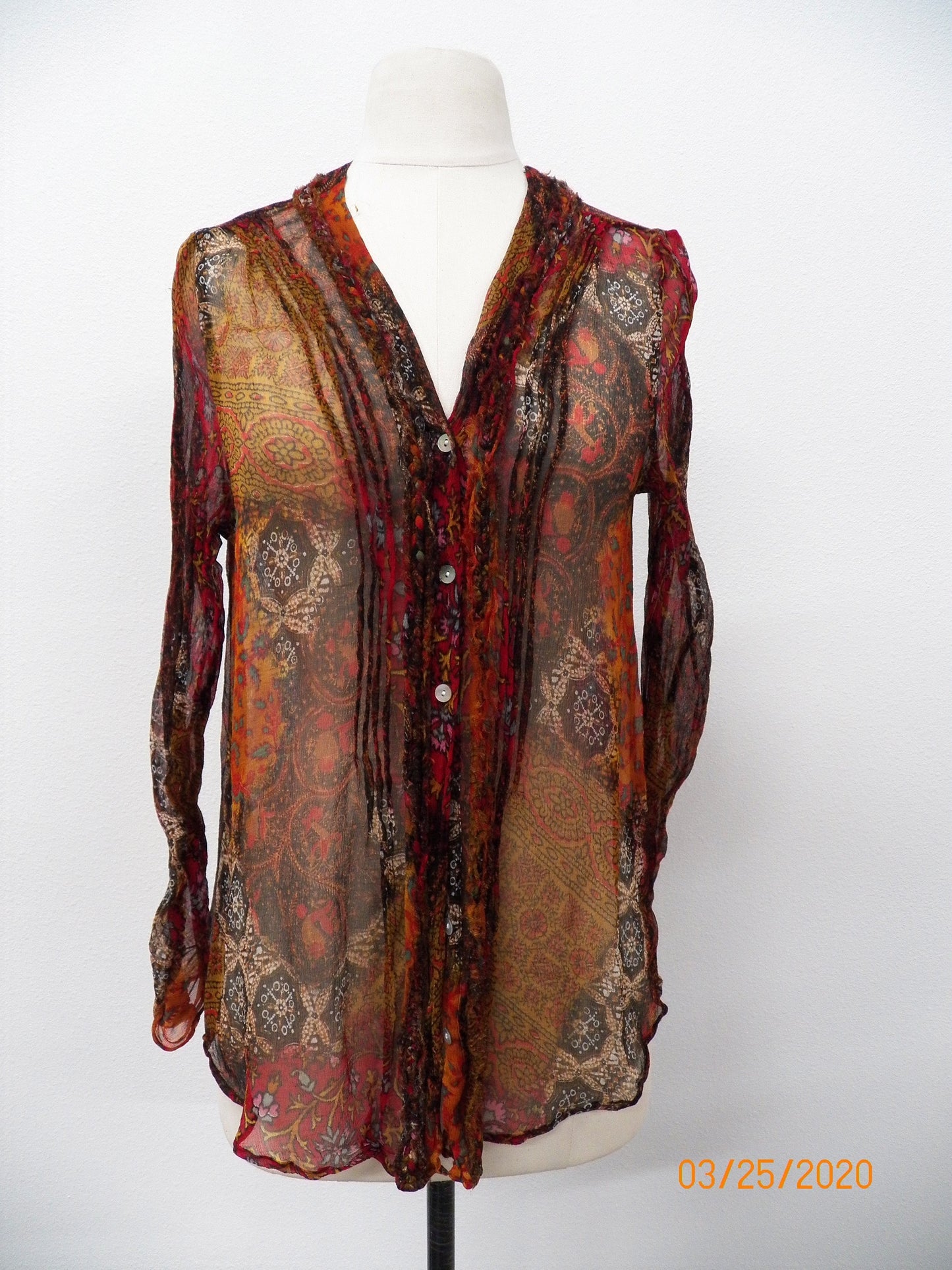 Women viscose graphic top