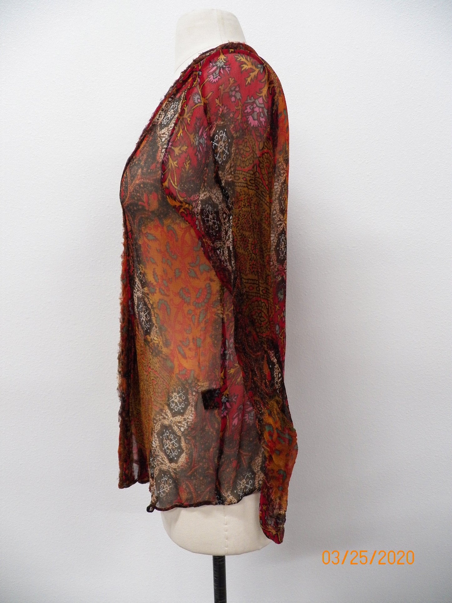 Women viscose graphic top