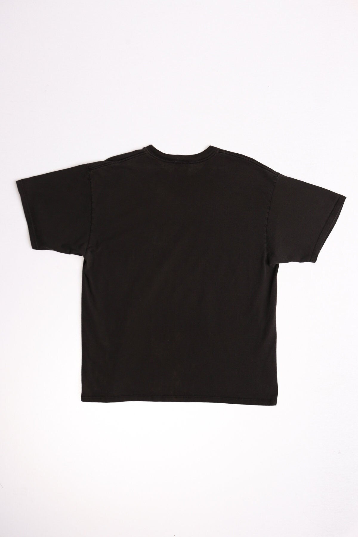 Vintage nike t-shirt black white red fly 90's y2k