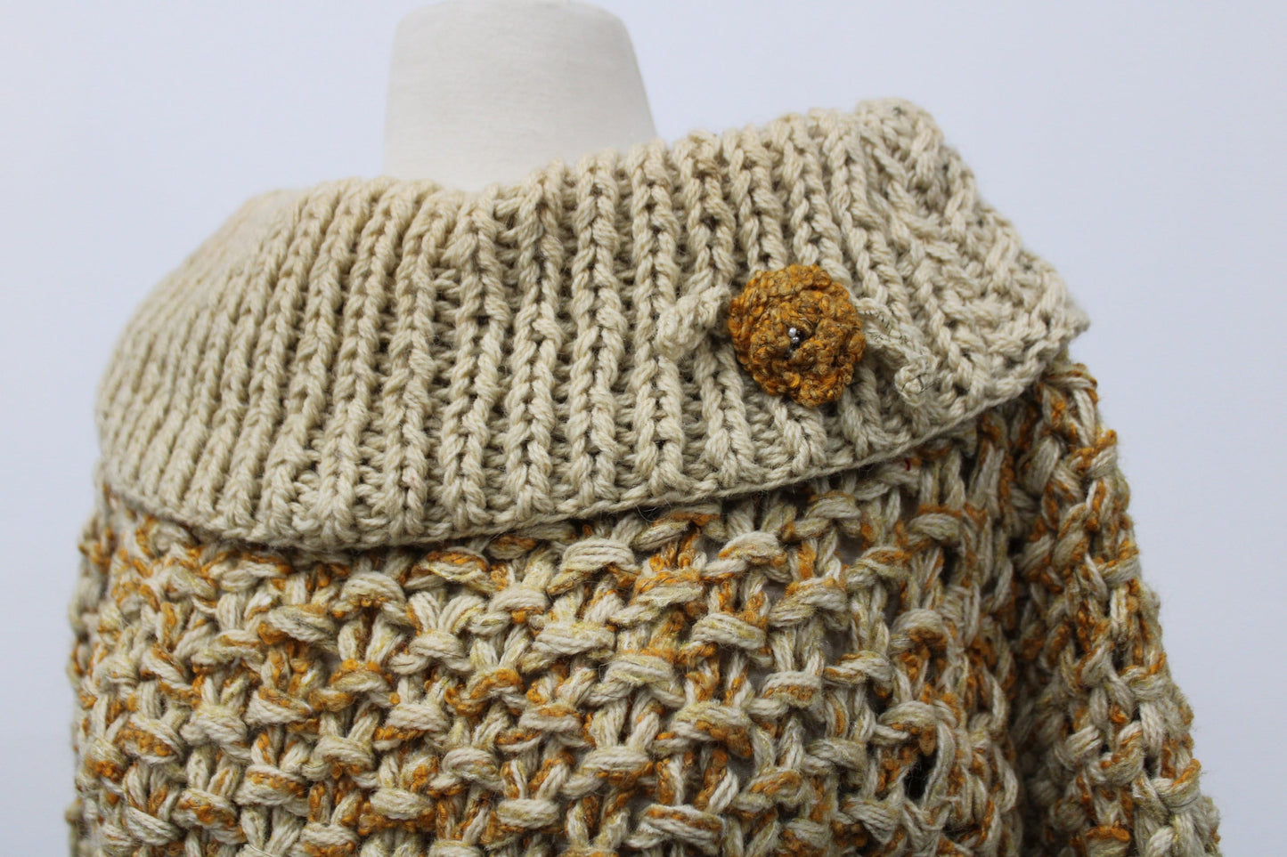 Vintage hand knit off shoulder sweater women beige brown flower turtle neck