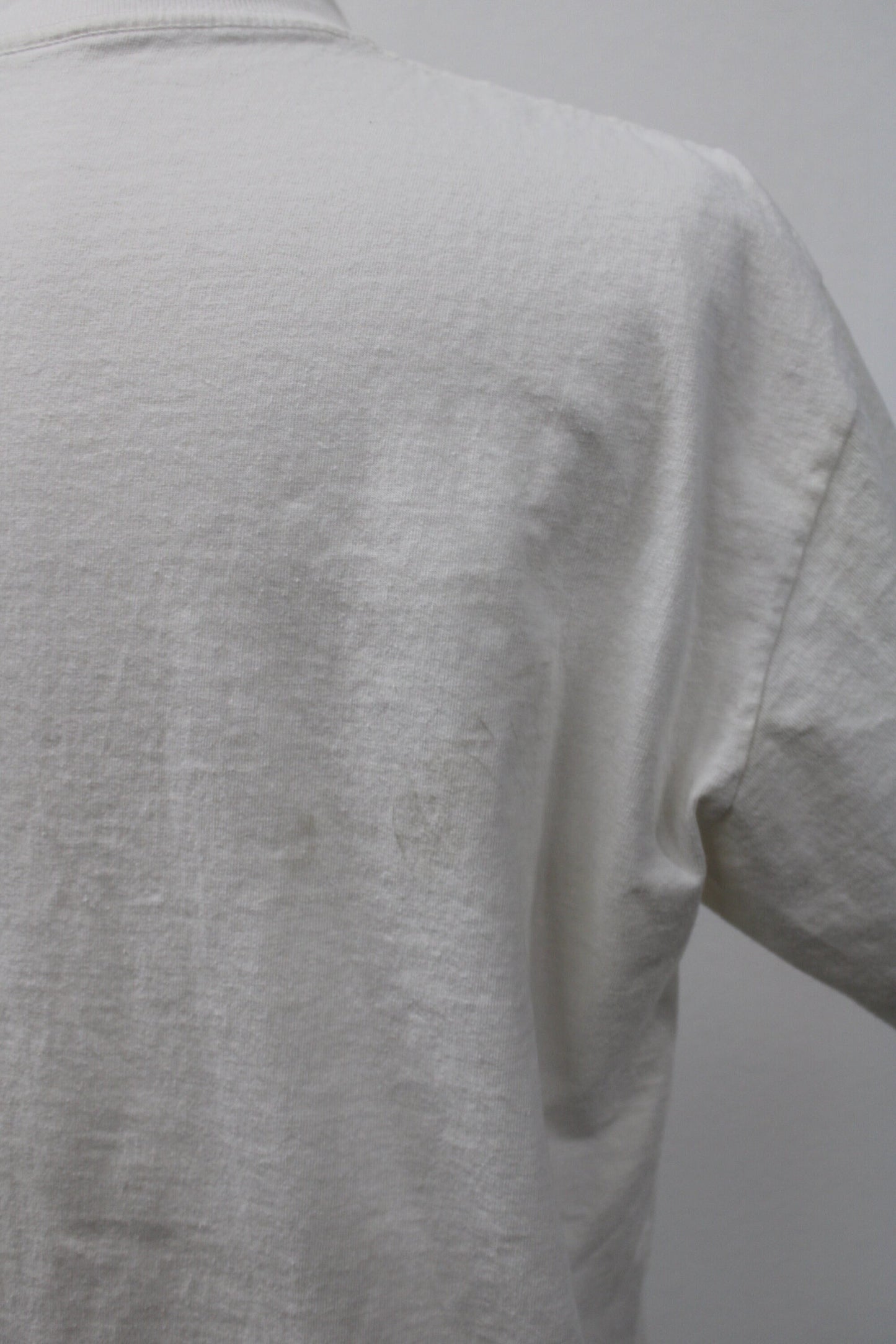 White vintage t-shirt graphic music brother beyond