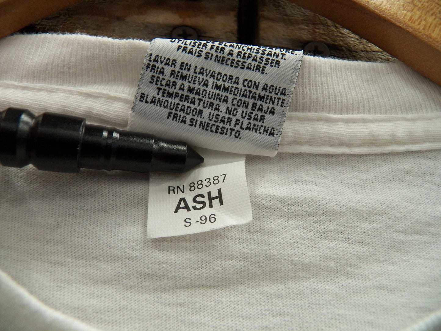 Smith barney adidas 1996 river city classic vintage t-shirt white made in usa rn 88387 ash s-96