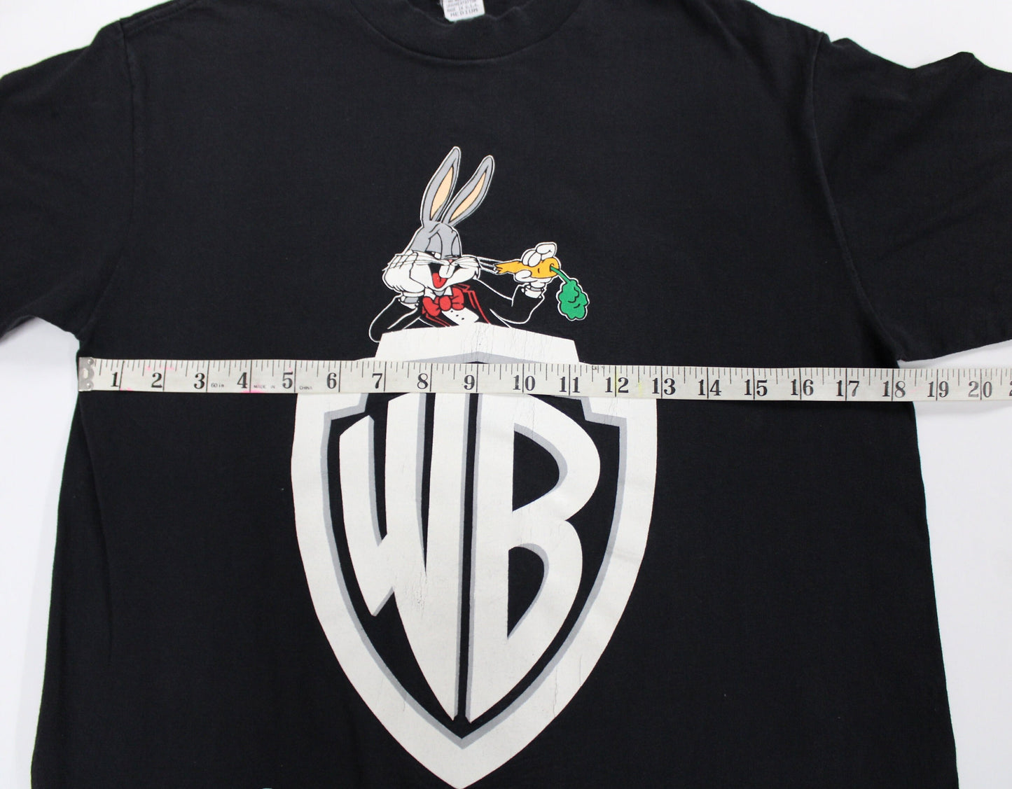 Warner brothers minneapolis vintage 90's t-shirt black bugs bunny wb 1991 made in usa