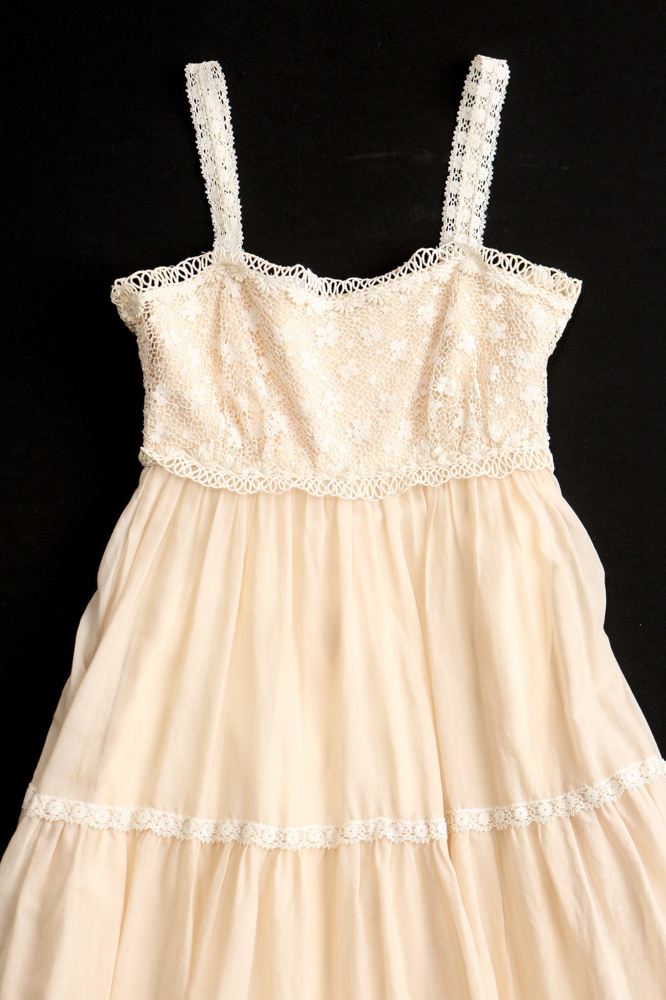 Vintage women 70's long hippie strap boho dress western