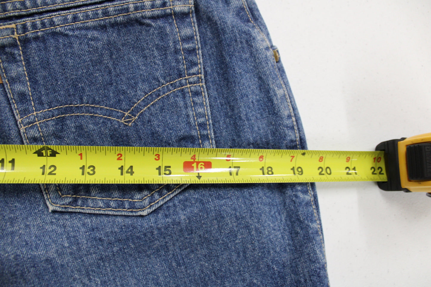 Levi's high waist jeans made in usa size 12 medium wash women vintage relaxed fit