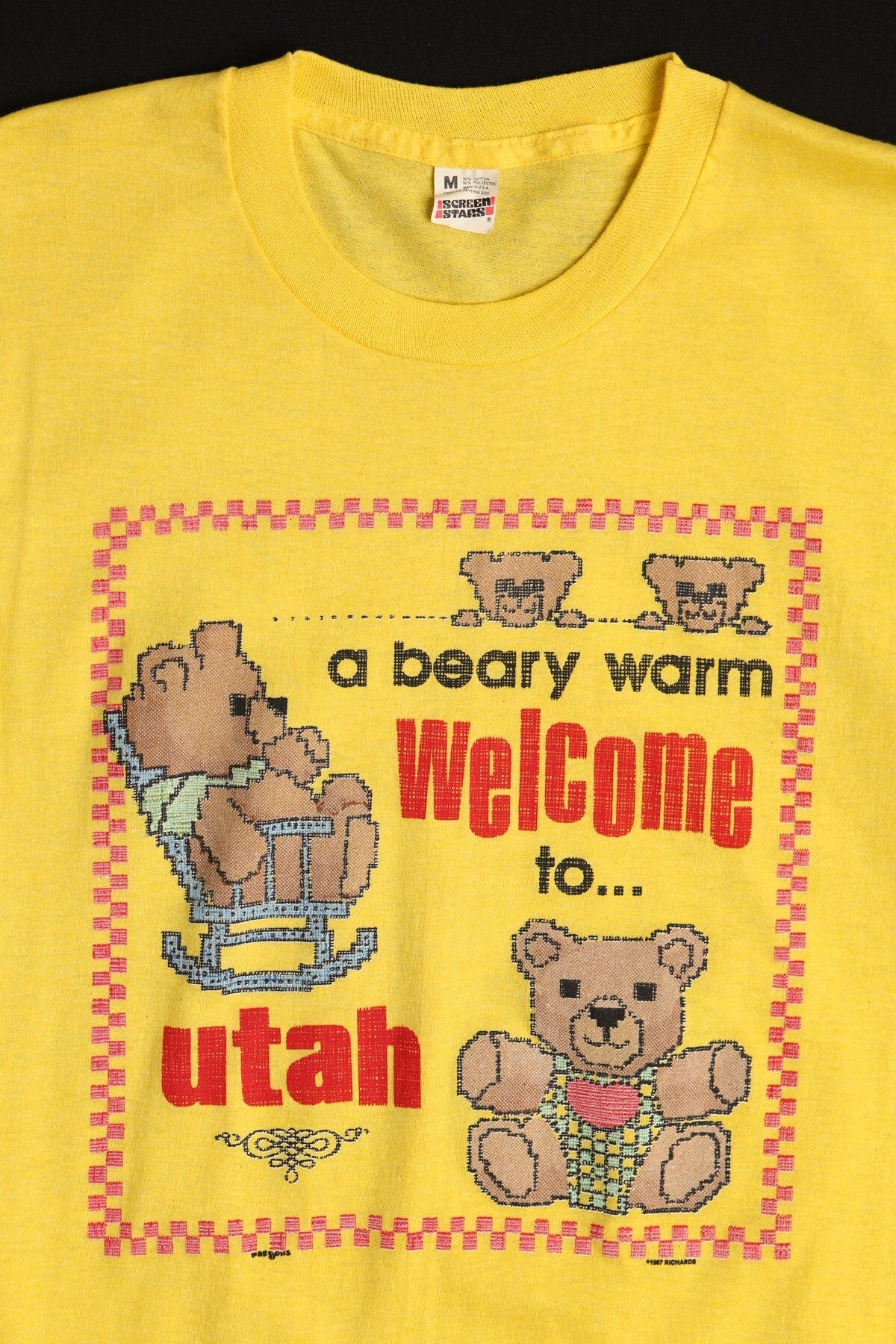 Vintage yellow bear teddy utah graphic t-shirt 80's