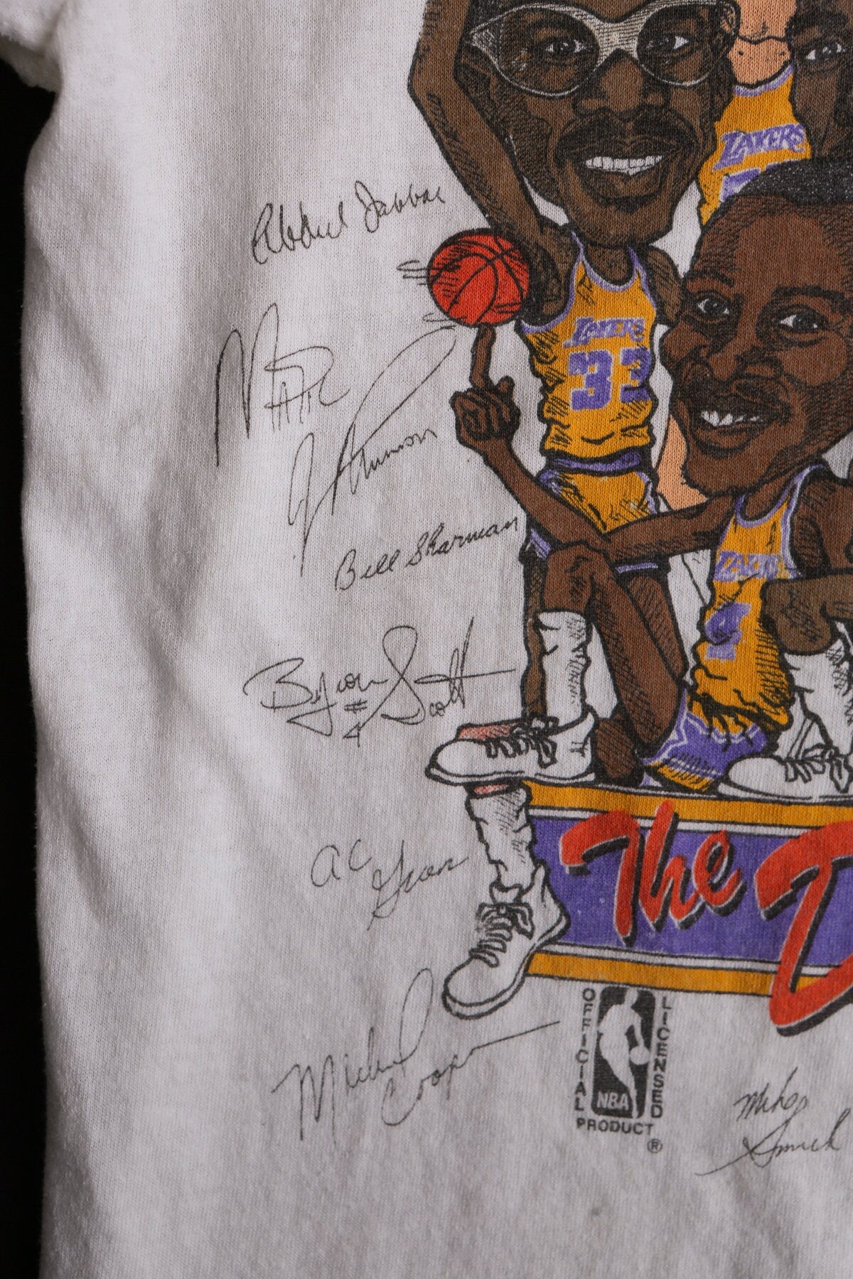 Vintage Los Angeles Lakers the Drive for Five White Graphic T-shirt