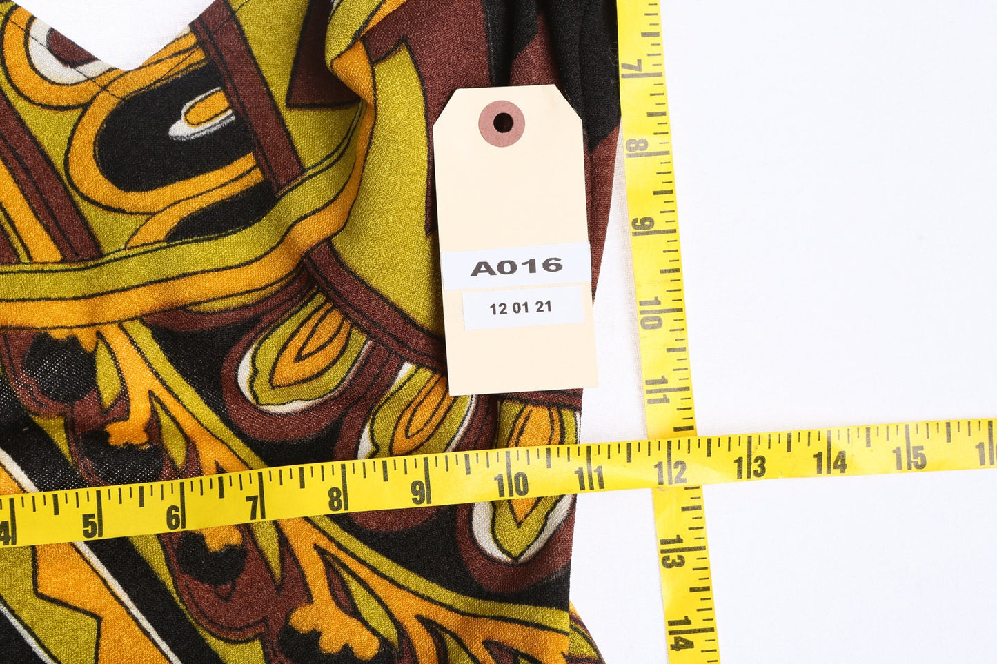 Vintage Women Polyester Swimsuit - Era 1960's to 1970's