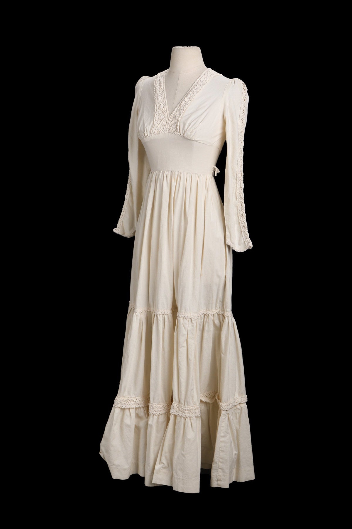 1970s White Long Sleeve Summer Prairie Dress