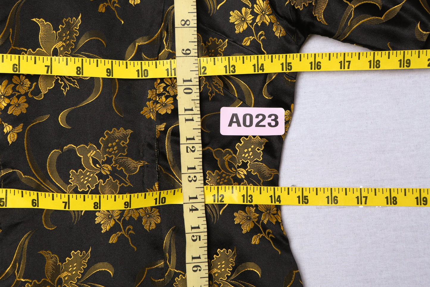 Black Cheongsam Dress with Yellow Flower Print - Era 50s - 60s