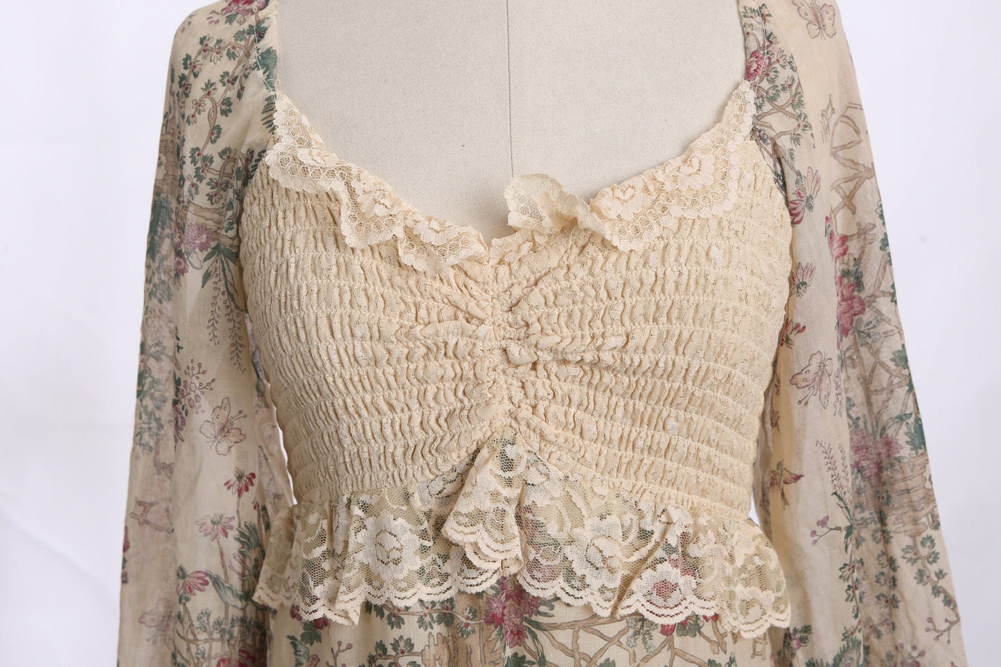 1970s Floral Print Neige Summer Prairie Dress