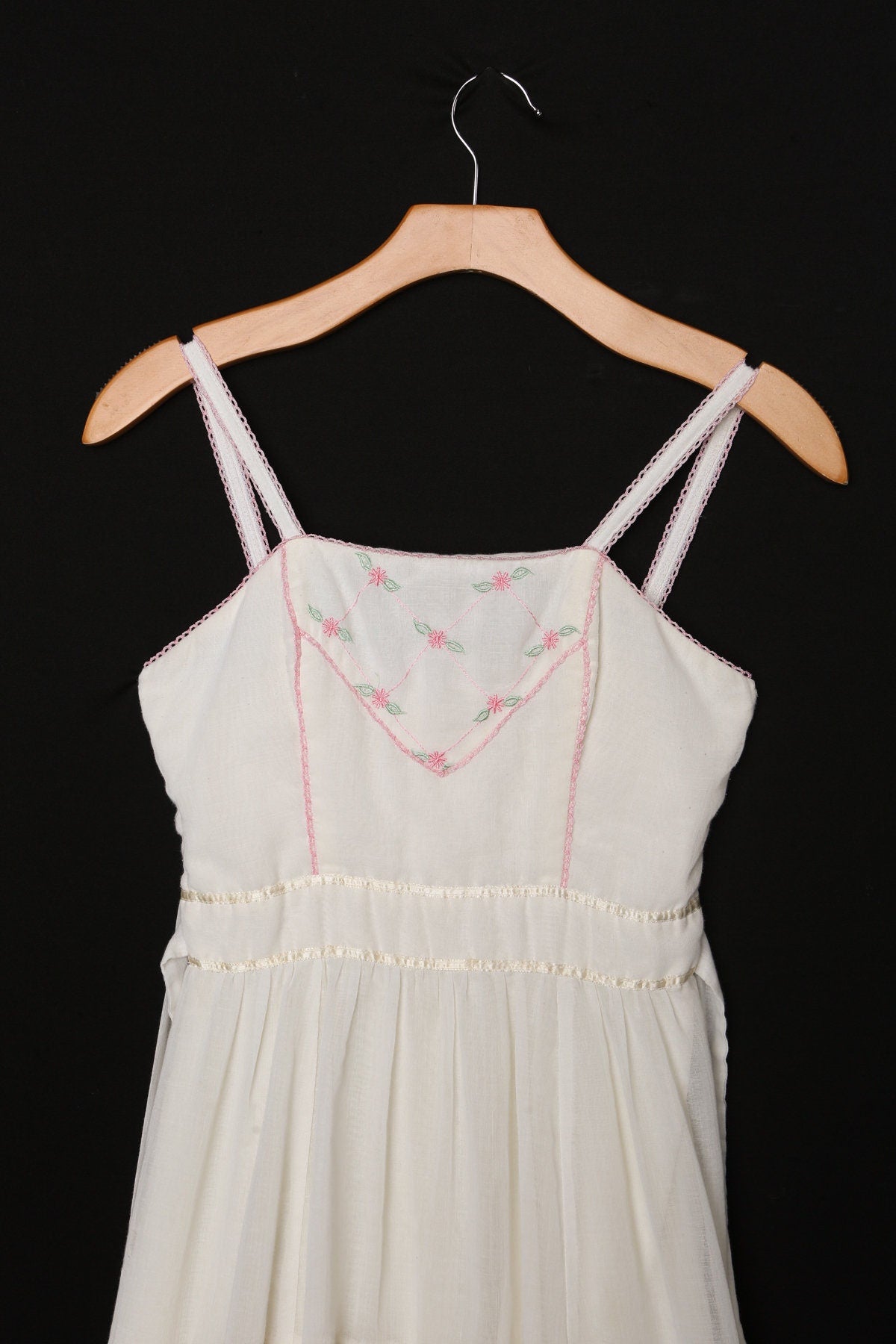 Vintage White 70s Strap Summer Dress with Small Embroidered Flower Details