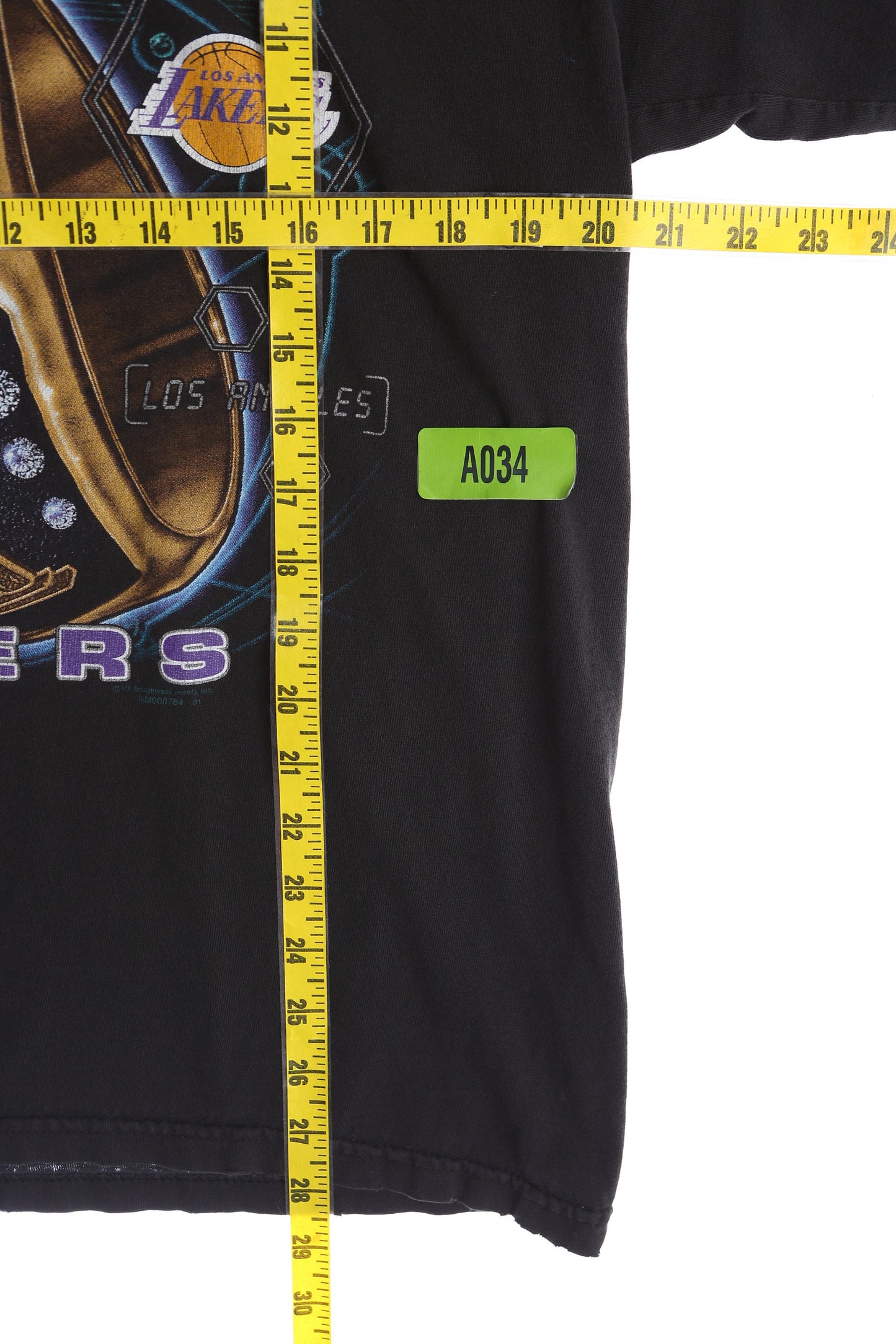 2001 NBA Back-to-Back Champions Los Angeles Lakers Graphic T-shirt