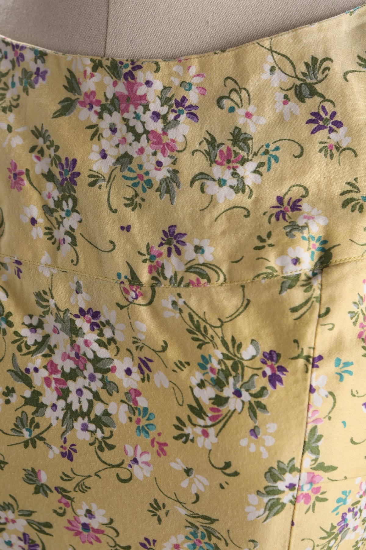 1940s Summer Dress - Yellow Floral Print