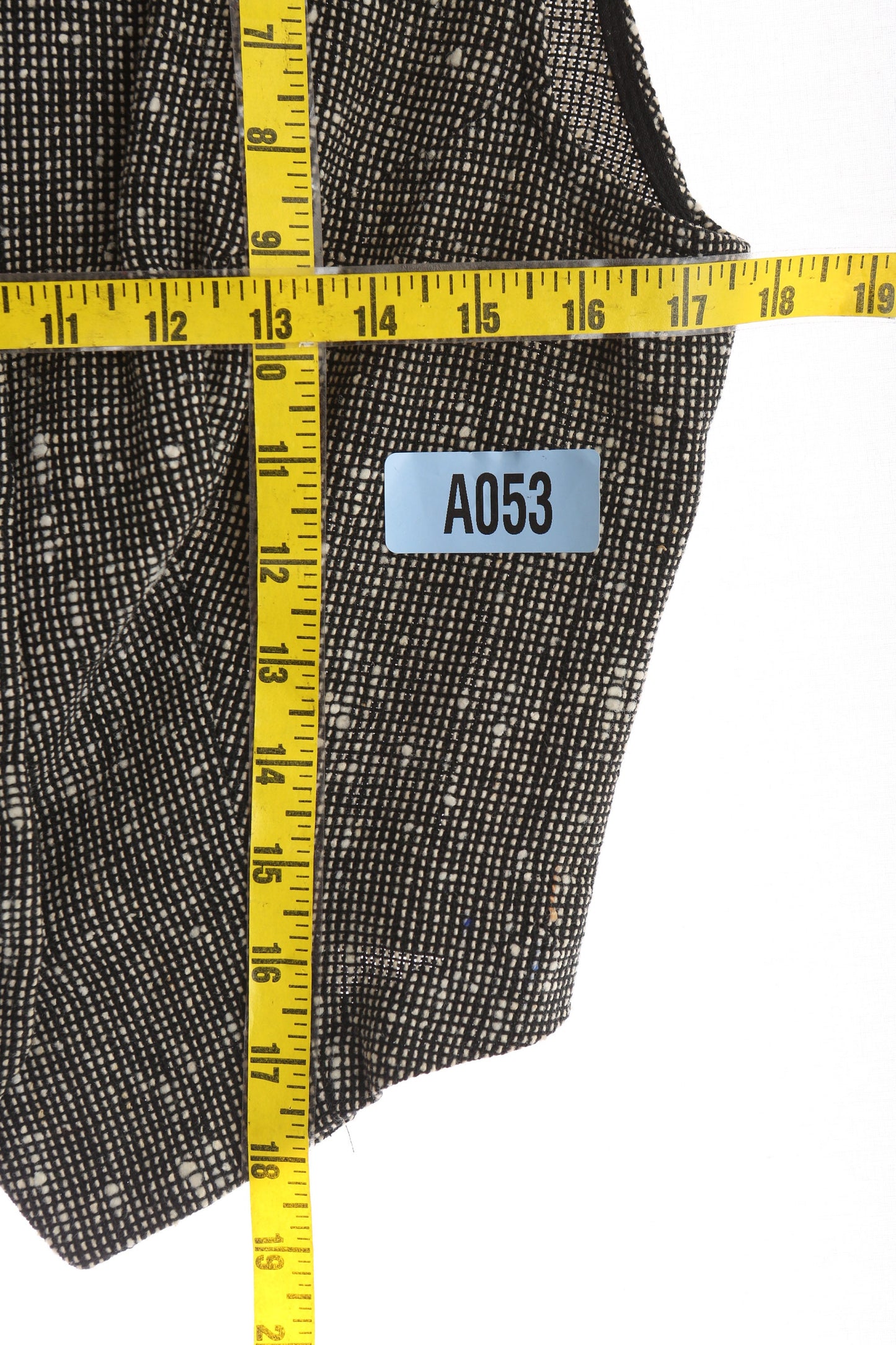 Vintage Women's Black Casual Vest / Estimated Era 60s - 70s