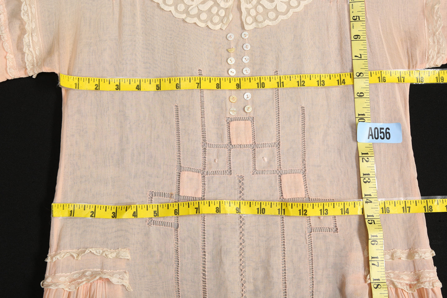 Vintage Women 1930s Peach Summer Dress