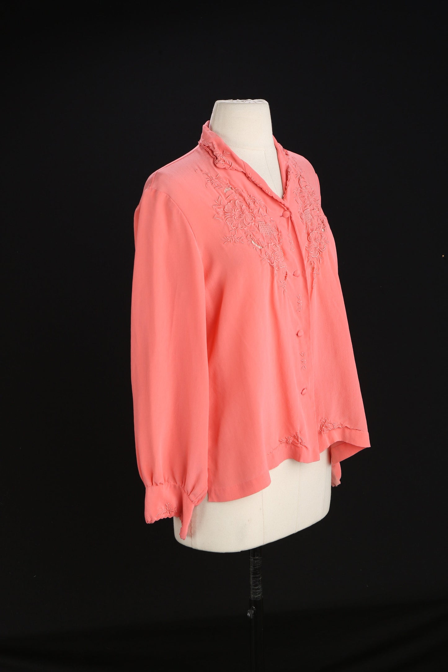 Vintage Women Pink Silk Floral Embroidered Blouse