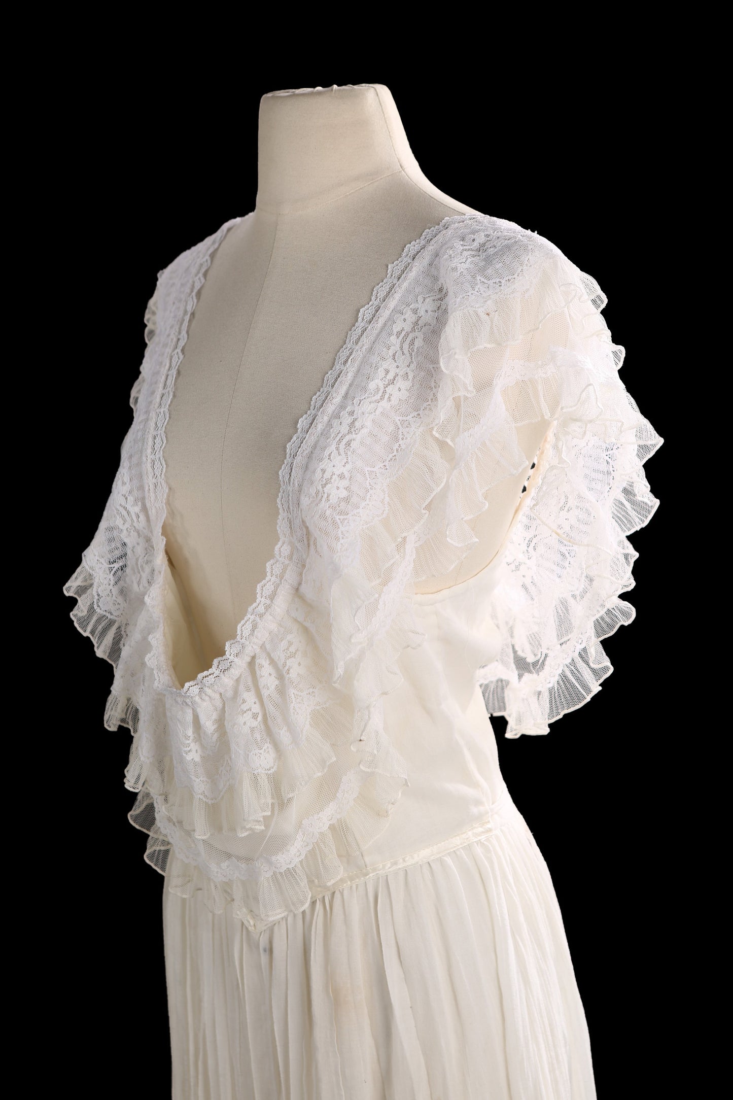 Vintage Gunne Sax White Smmer Dress