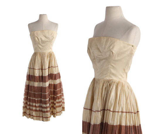 1950s Women Strapless Evening Dress