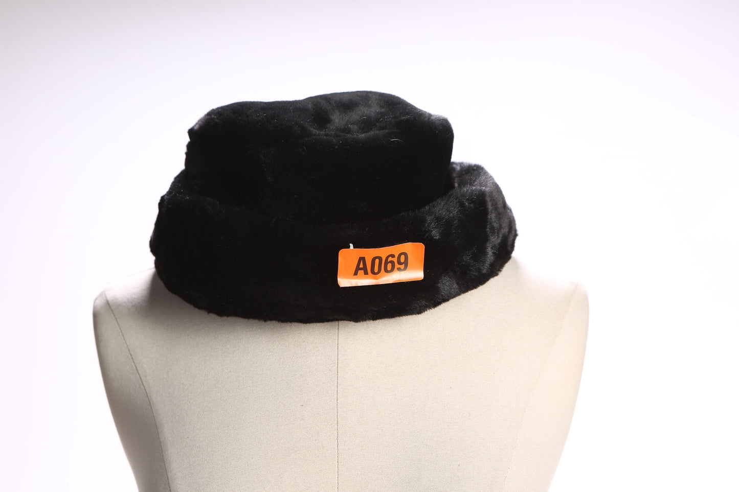 Y2K Women Black Faux Fur Hat