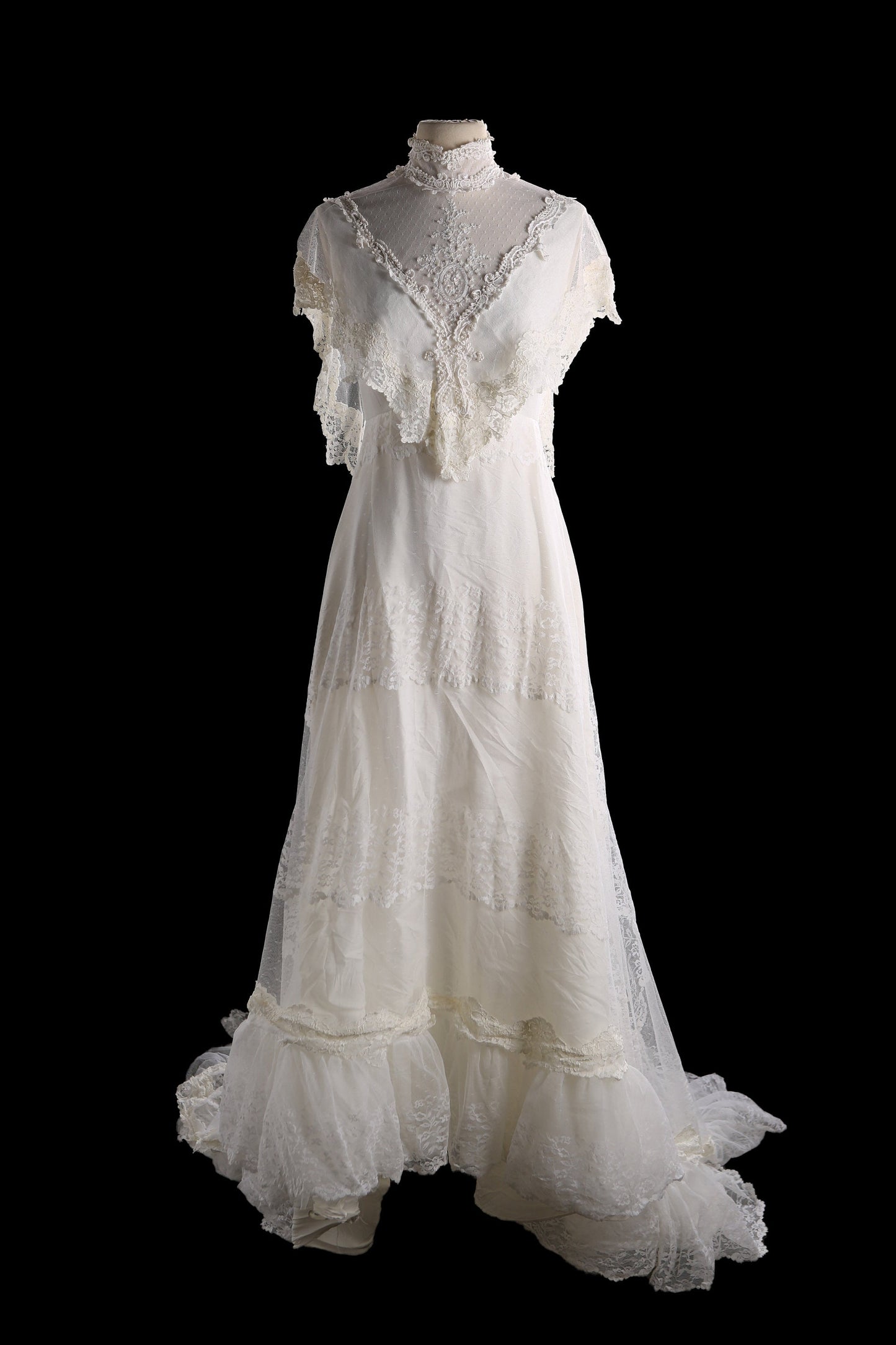 Vintage Women's White Long Wedding Dress