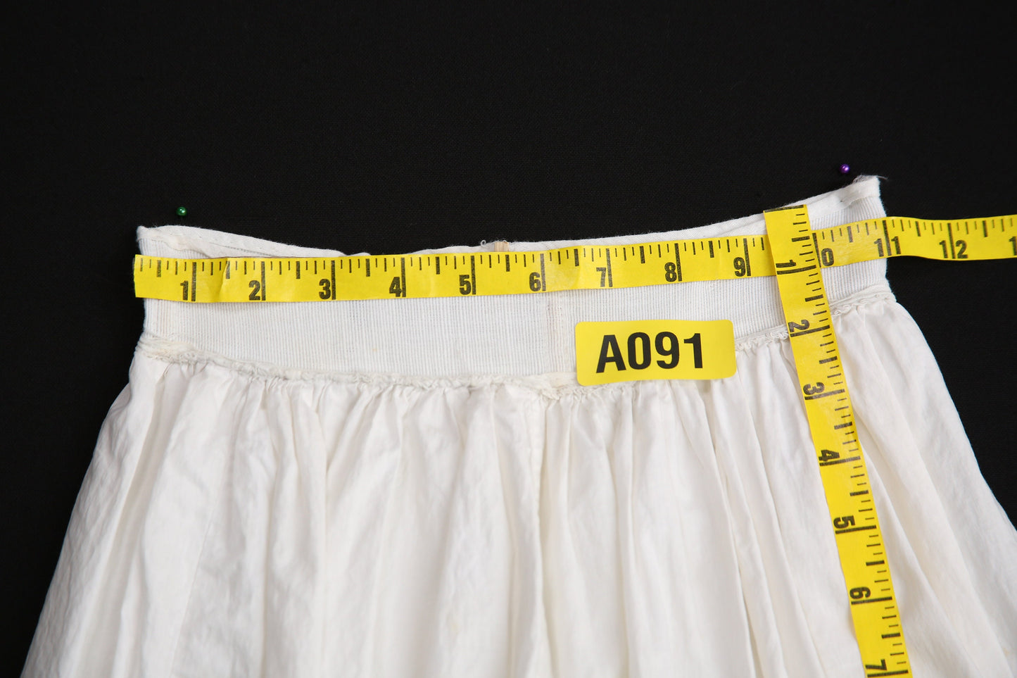 Vintage Women's White Long Peasant Skirt - Estimated Era 1970's - 1980's