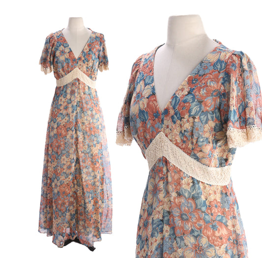 1970's Women Floral Print Long Summer Maxi Dress with Beige Crochet Seam and Wasit Sewing Design Details Short Sleeve