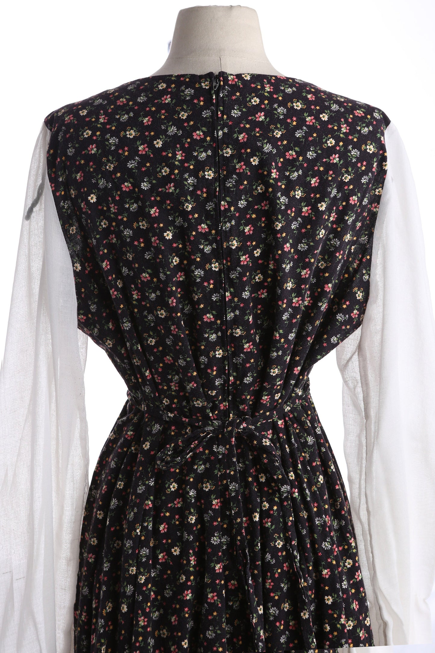 Vintage Floral Print Black Prairie Dress Long White Sleeves