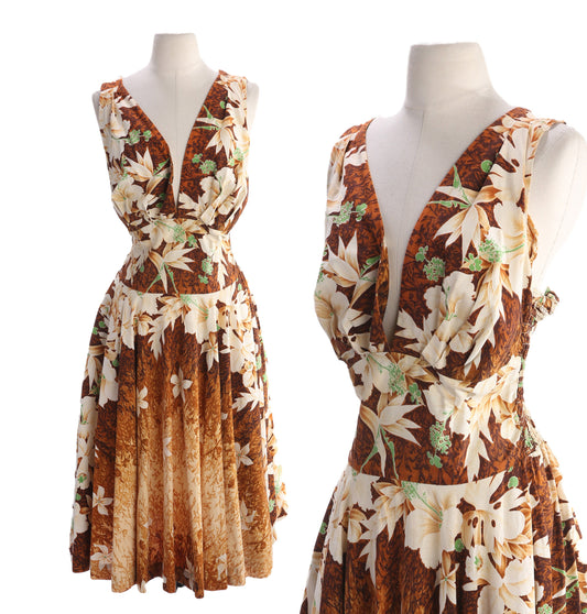 1940s Floral Print Brown Hawaiian Dress Sleeveless V Neck Back Zipper Closure