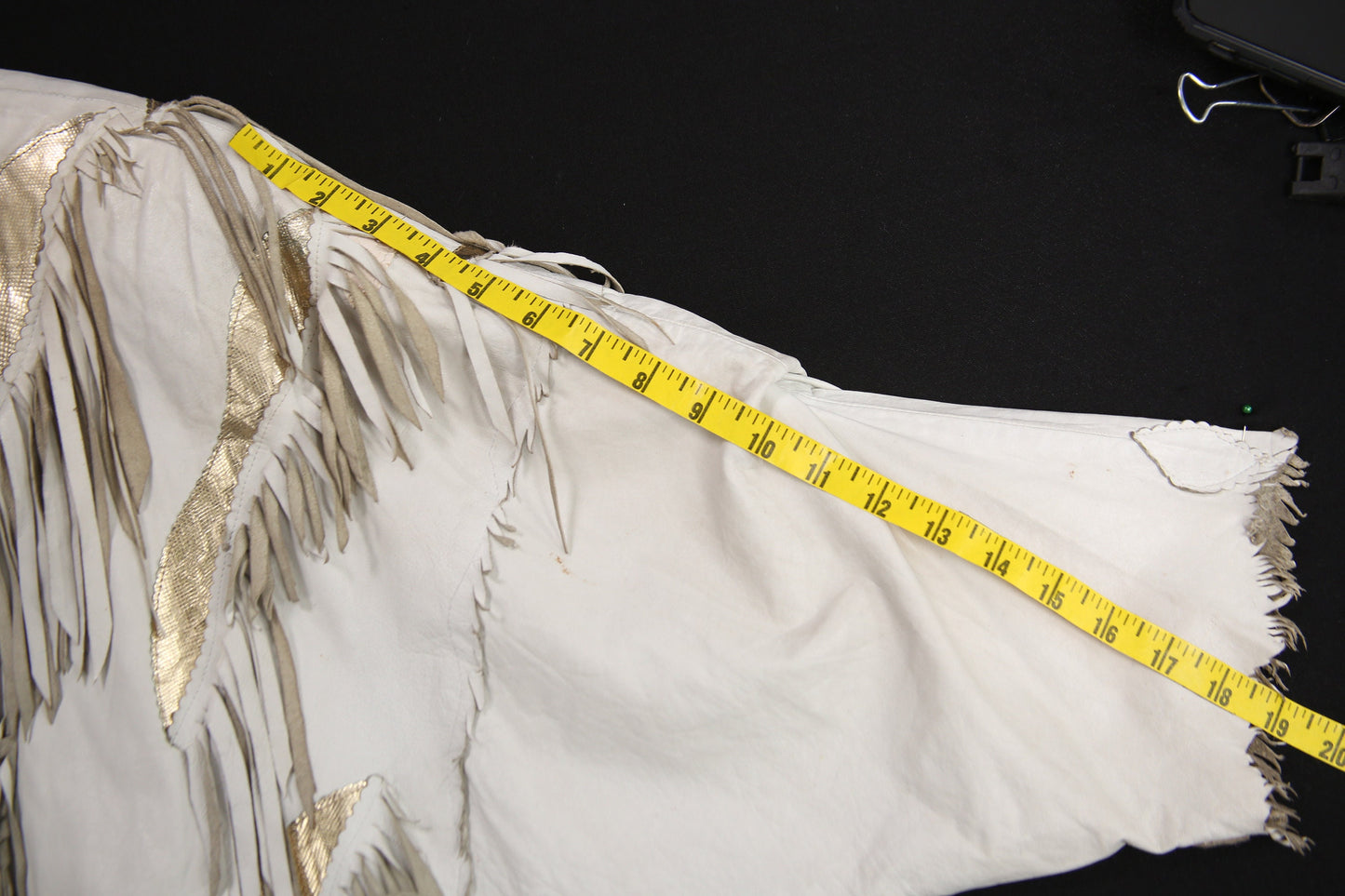 Vintage Women White Fringed Leather Jacket by Jody Linsey