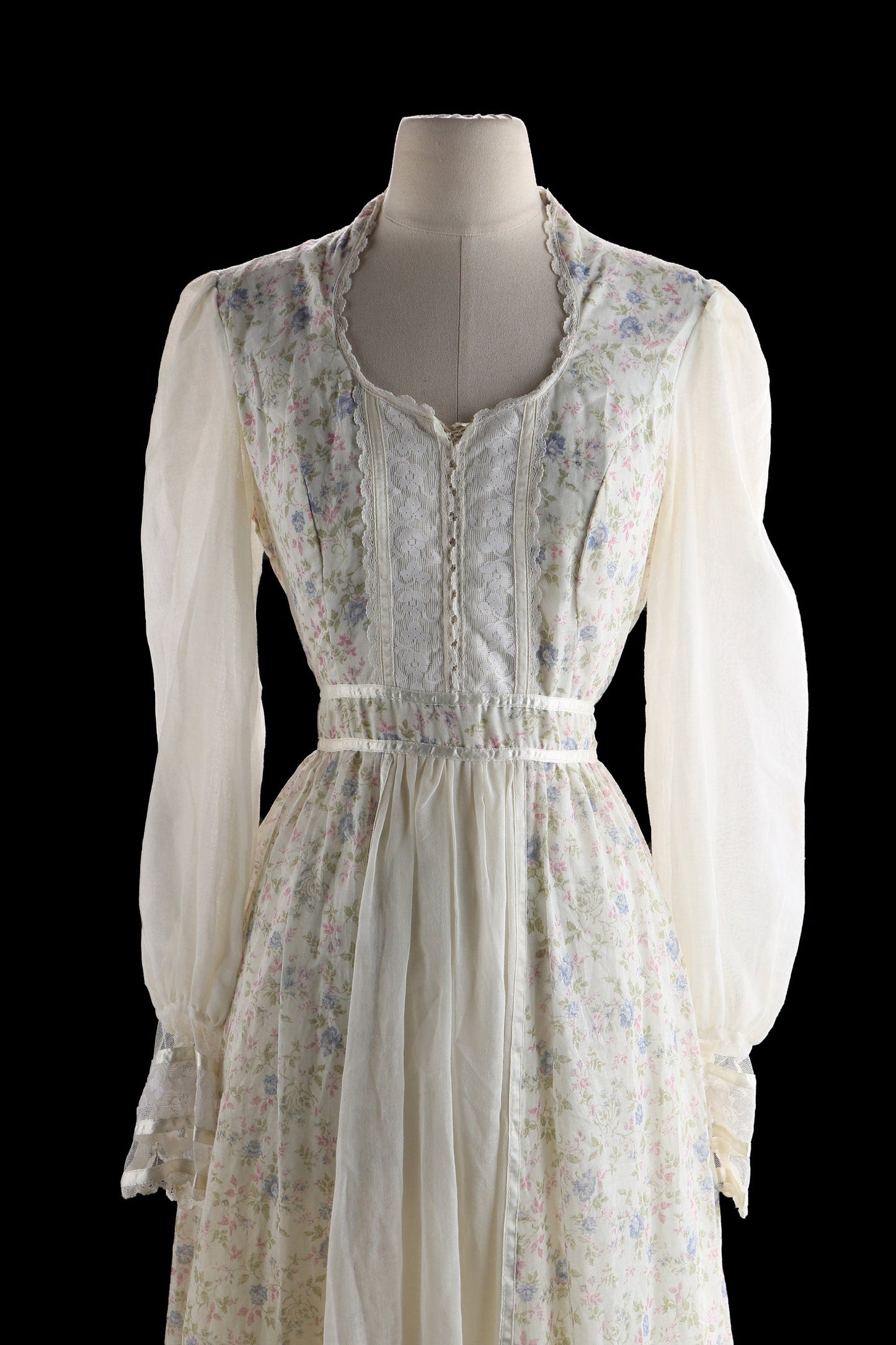 Vintage Prairie Dress / Long Sleeve / Floral Print / Long / 1970s / Western / Gunne Sax Style