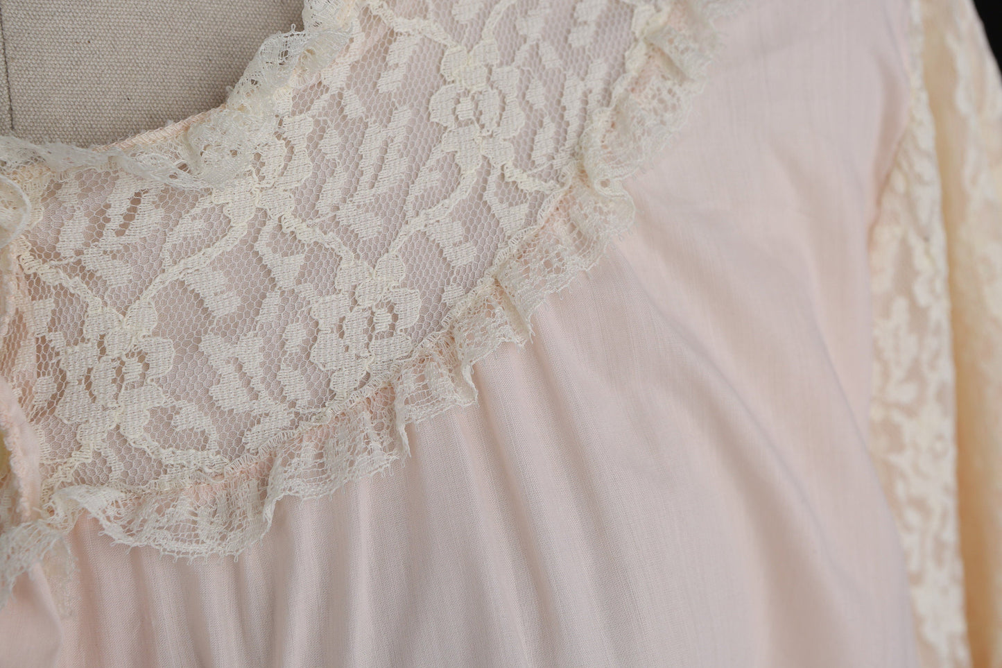 Vintage Nightgown Blouse - Era 1960s - 1970s