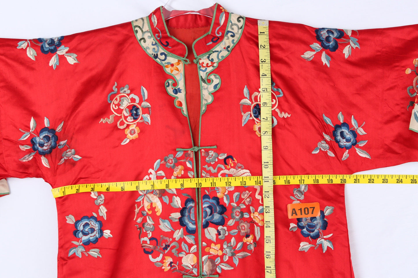 Vintage Red Cheongsam Embroidered Robe