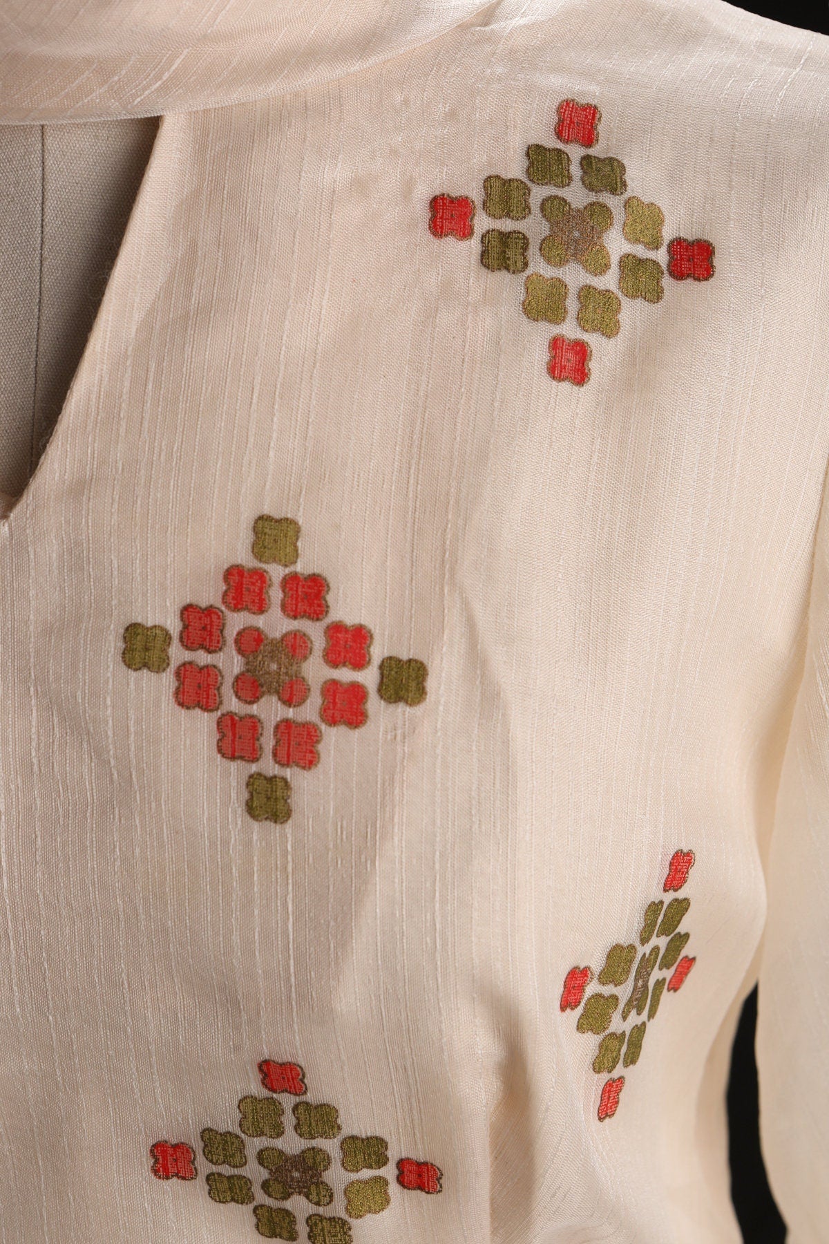 Vintage Hawaiian Dress with Geometric Pattern Print by Alfred Shaheen