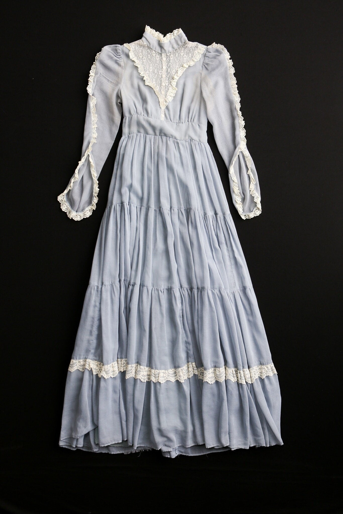 Vintage Prairie Dress / Blue / Long Sleeve / Ruffled Collar / Gunne Sax Style