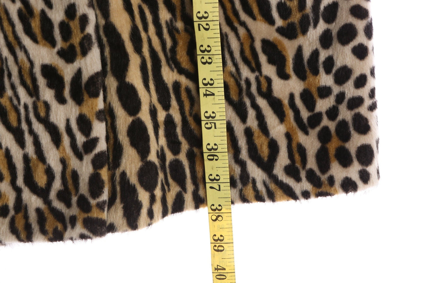 Vintage Leopard Print Faux Fur Coat from Safari and Styles Fairmoor - Fabric by La France - Era 50s - 60s
