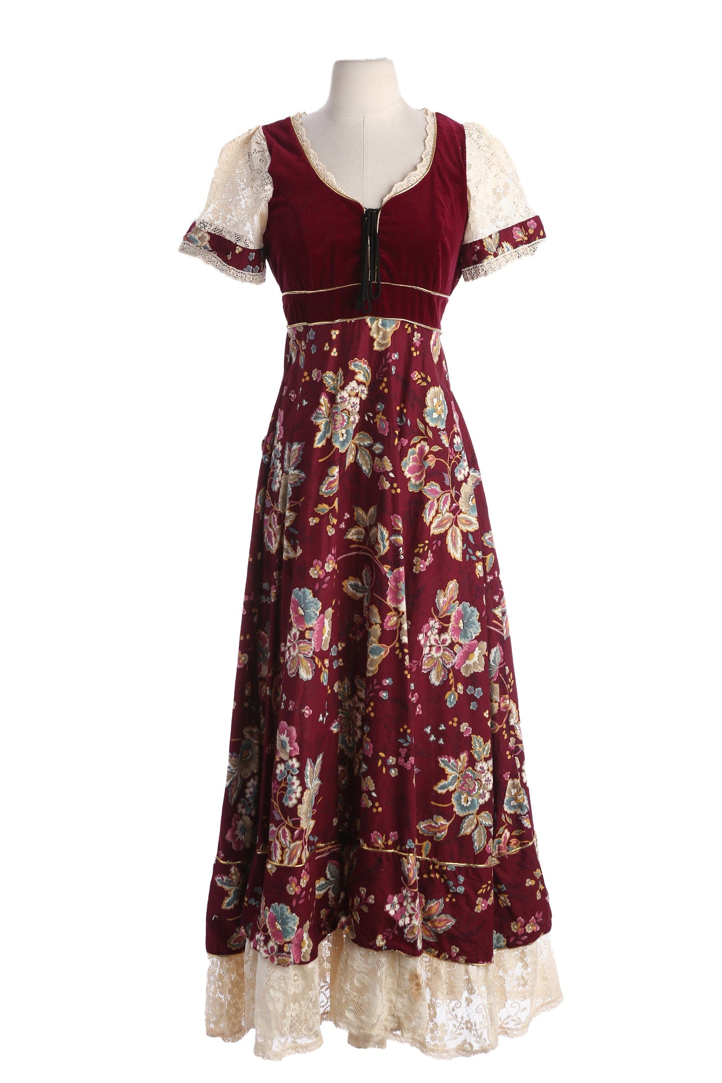 Vintage Gunne Sax Dress / Red Velvet Chest Top / Floral Print Bottom Fabric Pattern / Short Sleeve / A Line Shape Waist Belt